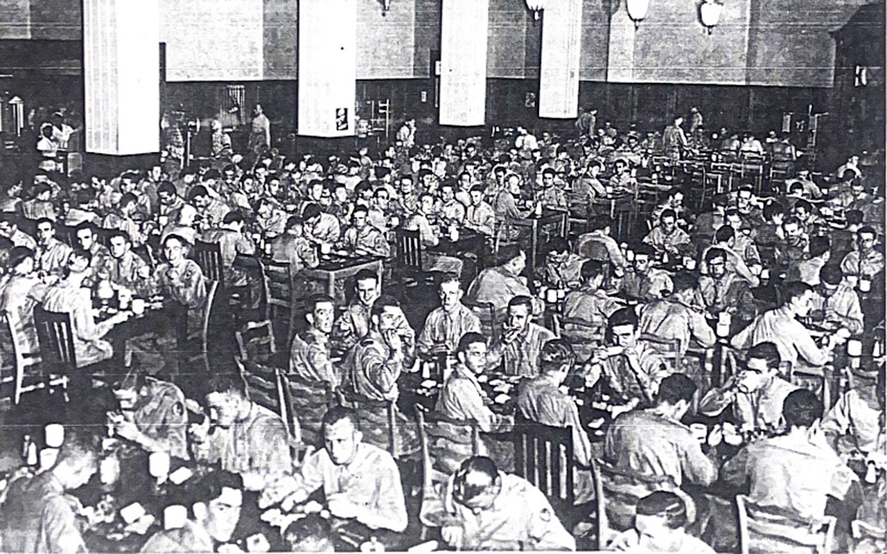 Great Hall filled with Army soldiers serves as a mess hall