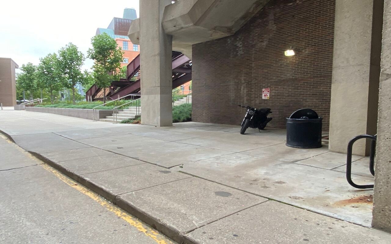 Entrance to Kingsgate/University Hall.