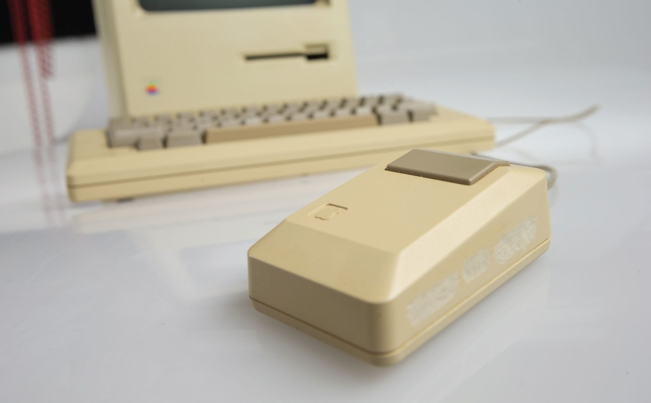Early Apple mouse