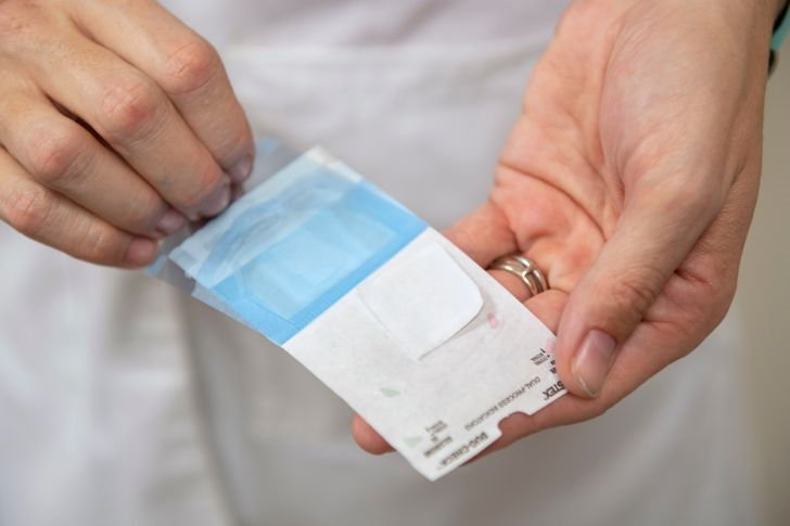 Patch to treat head and neck cancers 