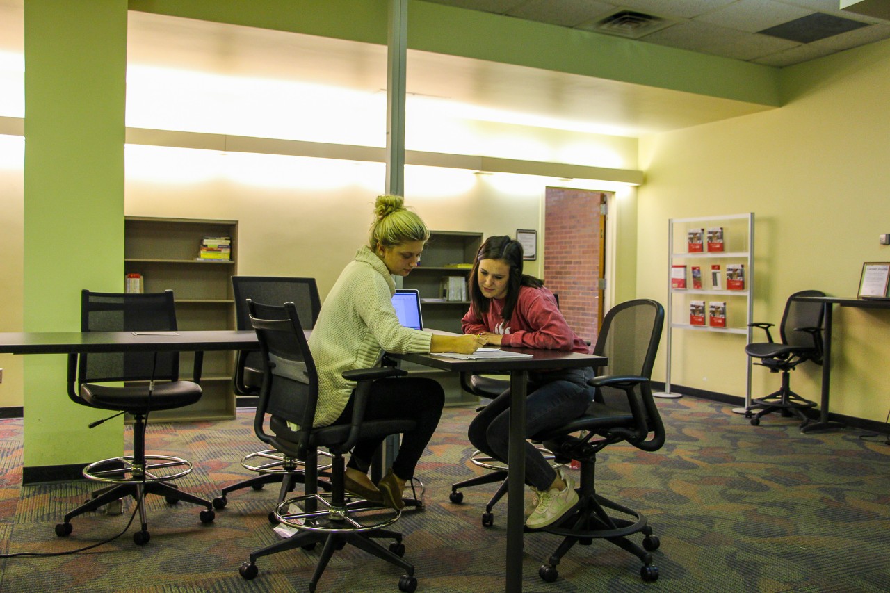 A&S Student working in the Career Studio