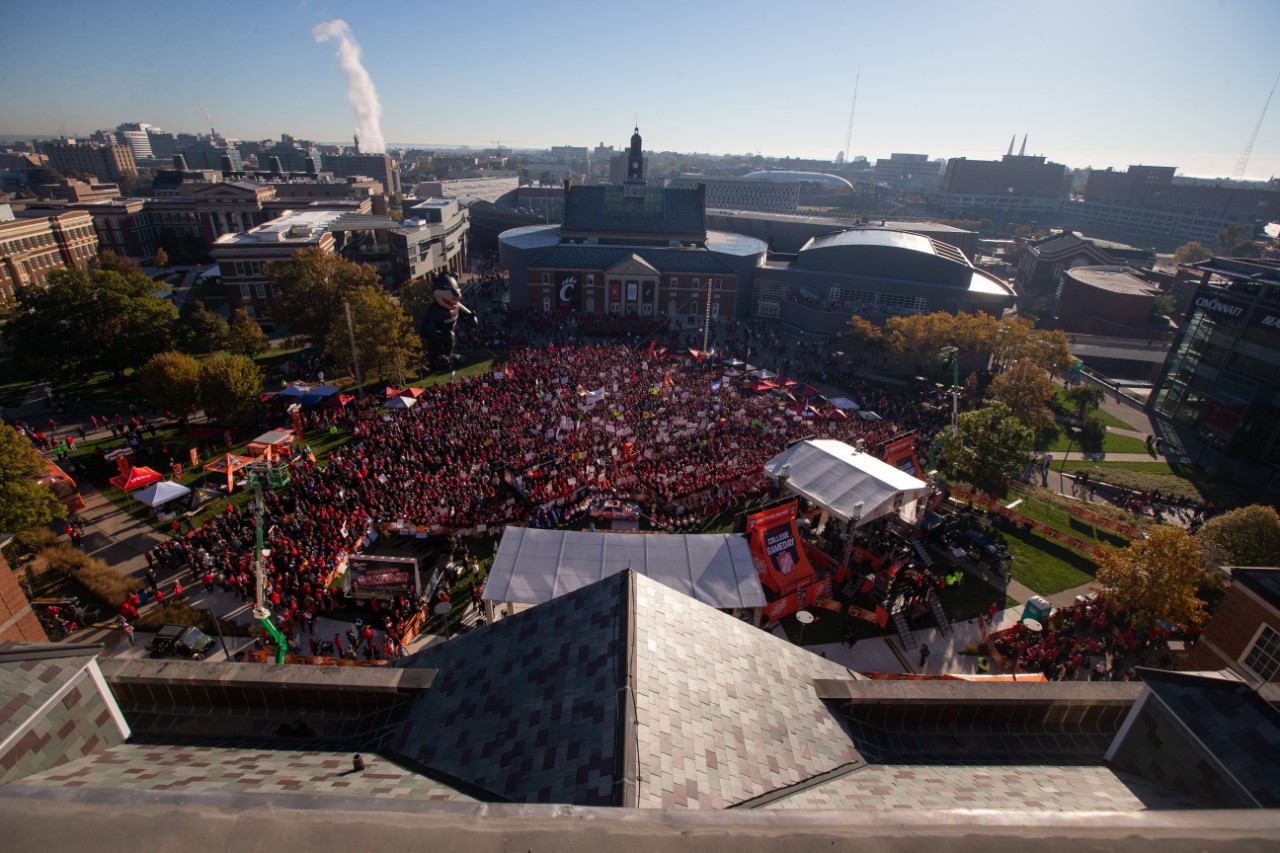 image of The Commons during ESPN's Game Day with thousands of people