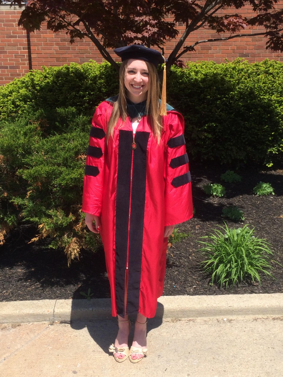 Kelli outside graduation 