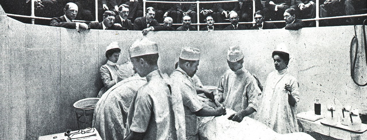 A historical, black and white photo of a UC surgical amphitheater