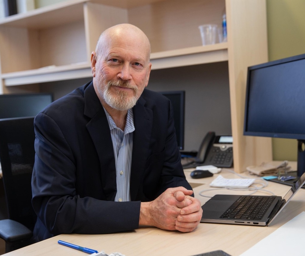 240126aBreiter019.CR2
UC College of Engineering and Applied Science Professor Hans Breiter has two studies coming out that use artificial intelligence created at UC and Northwestern University to predict human attitudes and behavior.