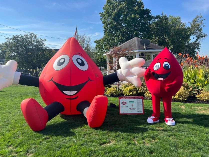 Buddy the blood drop at the golf outing