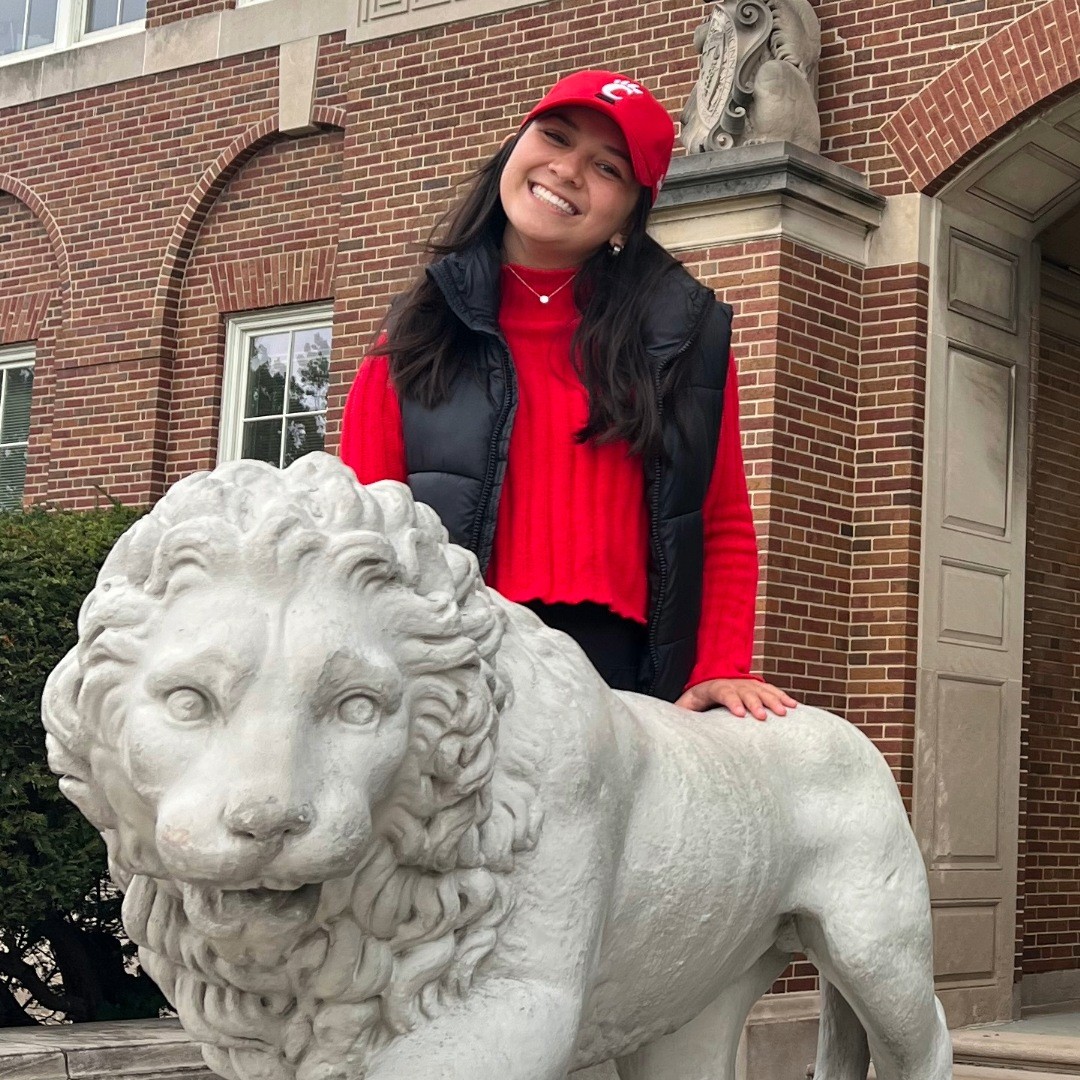 Photo of Lindsey Dickess