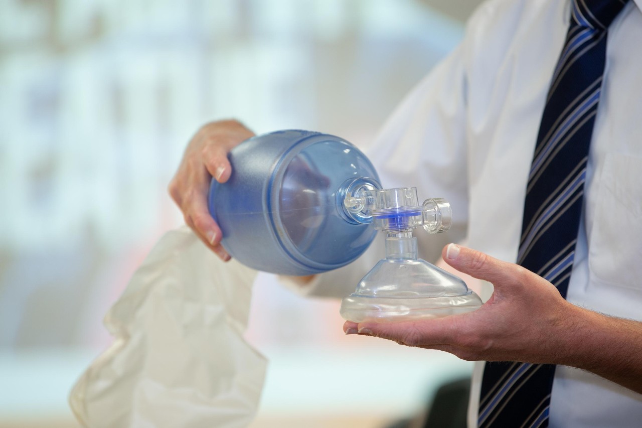 Spiritus is a Venture Lab startup founded by three UC professors. They've created a volume, rate and pressure display for self-inflating breathing bags. The breathing bags are used by paramedics and doctors in emergency situations to help a person breathe. Justin Benoit, associate professor, Department of Emergency Medicine;
Jason McMullan, associate professor of clinical emergency medicine;
Ephraim Gutmark, distinguished professor of aerospace engineering;
Paul Bruggeman, entrepreneur in residence