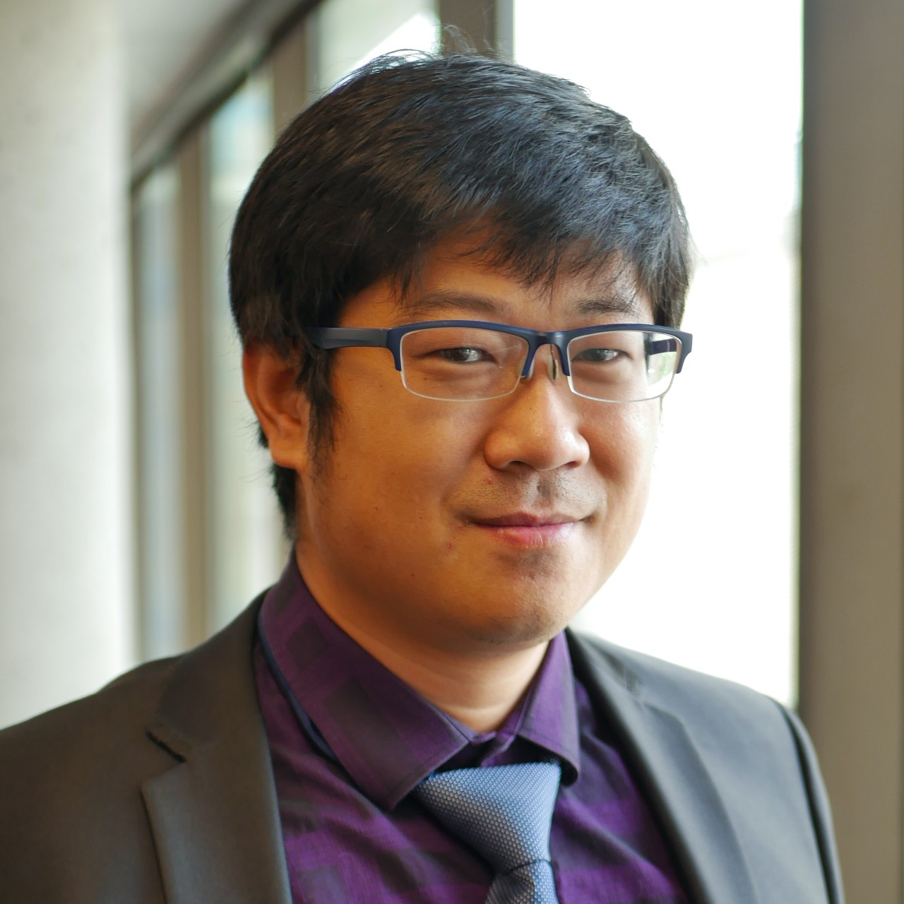 Professor Jia headshot