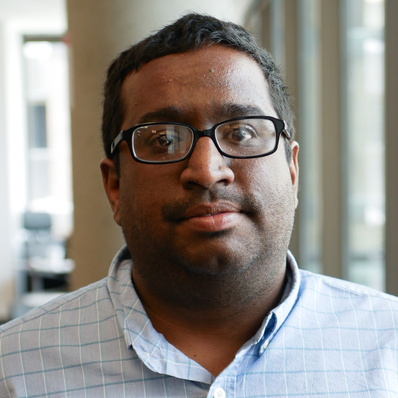 Vikram Ravindra headshot