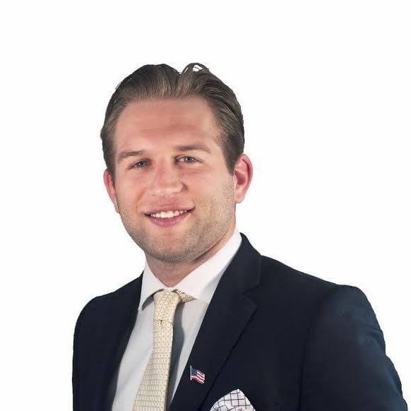 Zack Huhn headshot