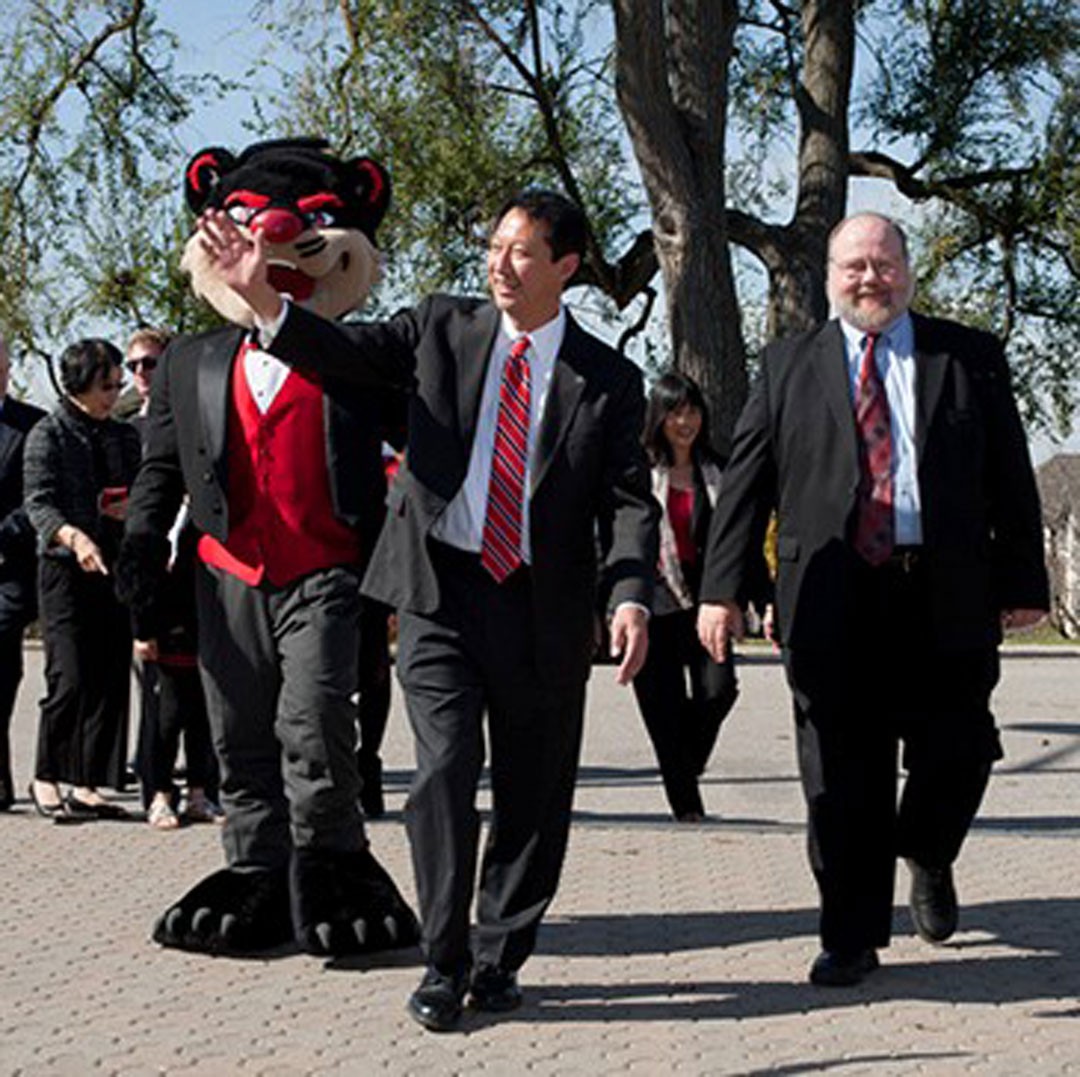 Dean Johnson with Santo Ono