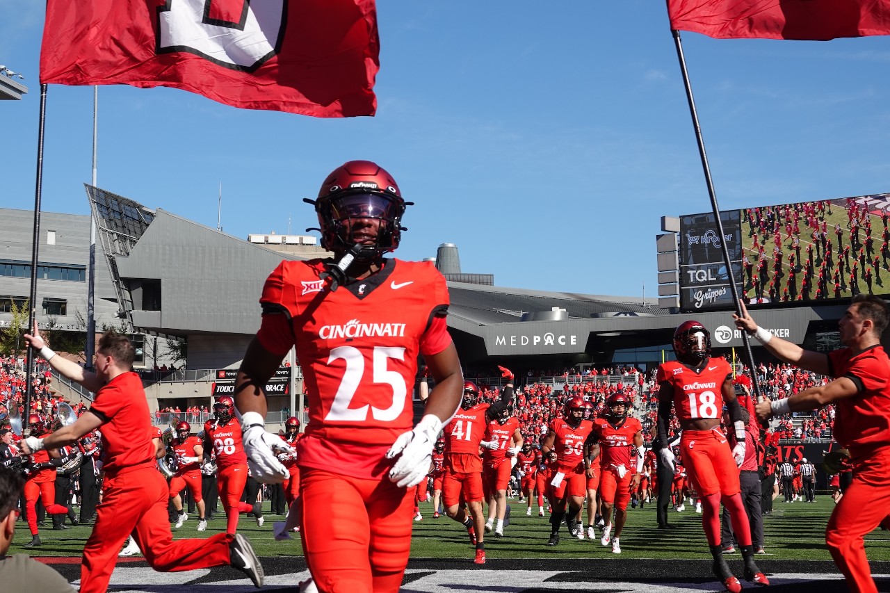 image of the Cincinnati Bearcats football team in Nipper Stadium