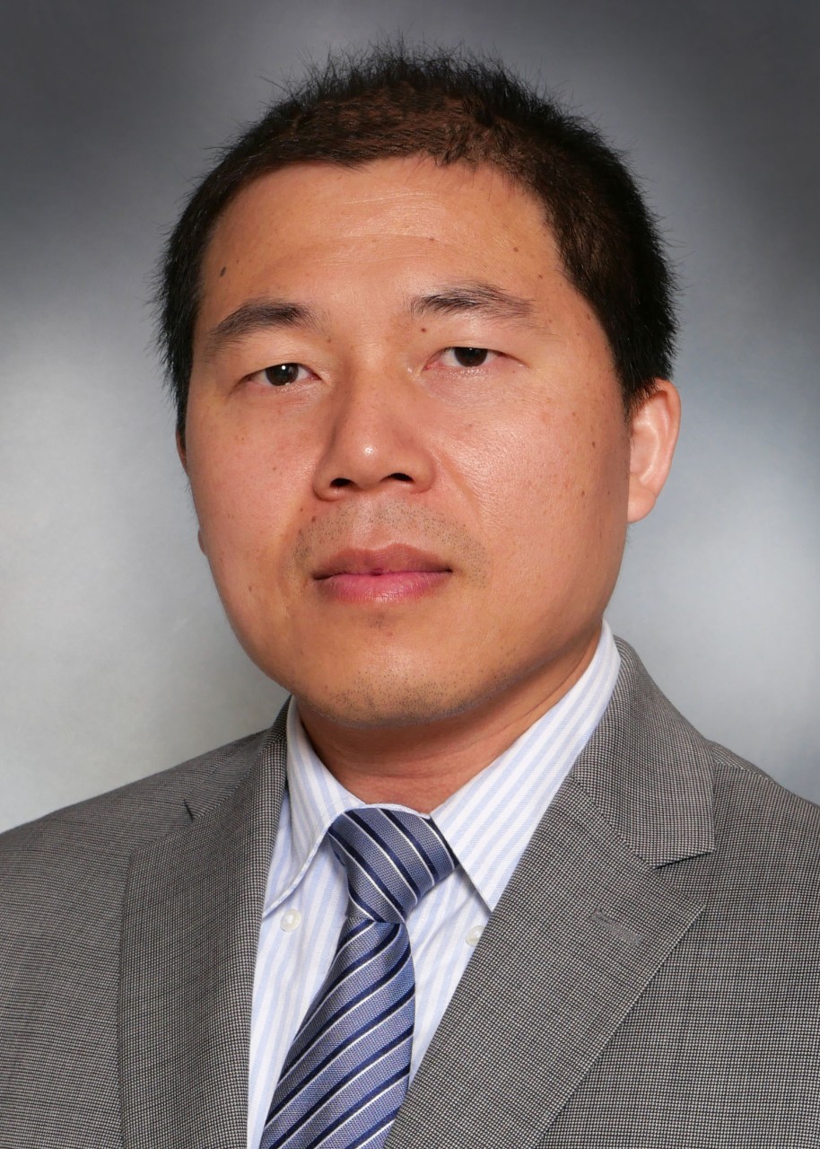 Xuefeng Wang, associate professor in Hoxworth's research division