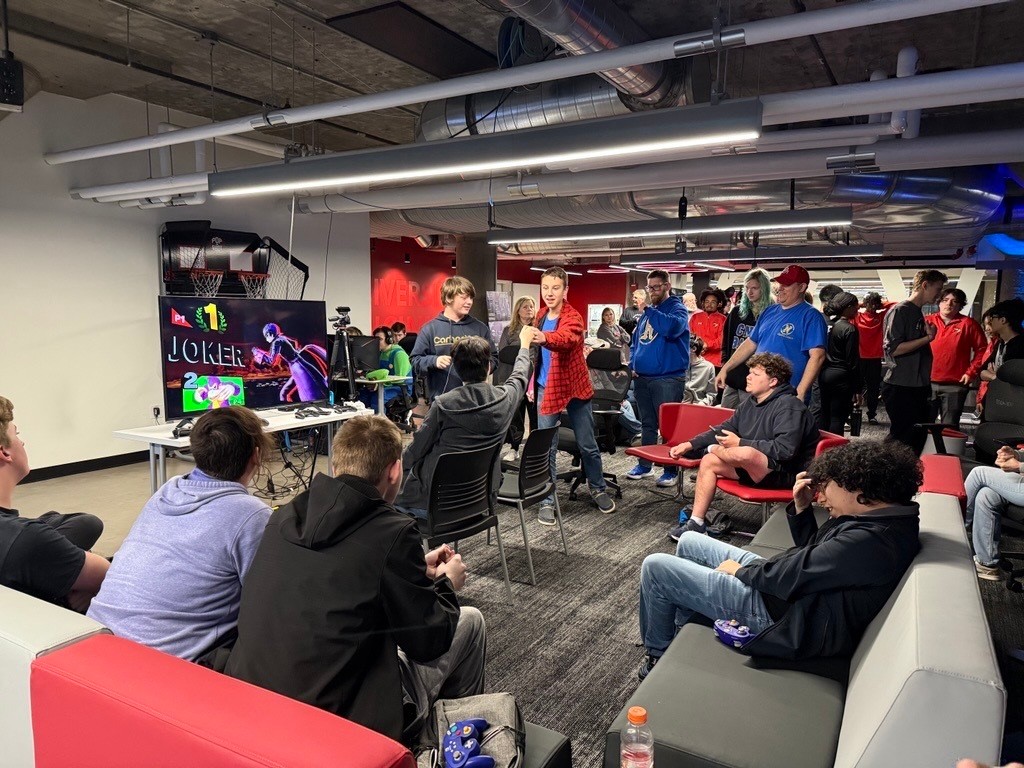 Students at the 2025 Esports Ohio Southwest regionals